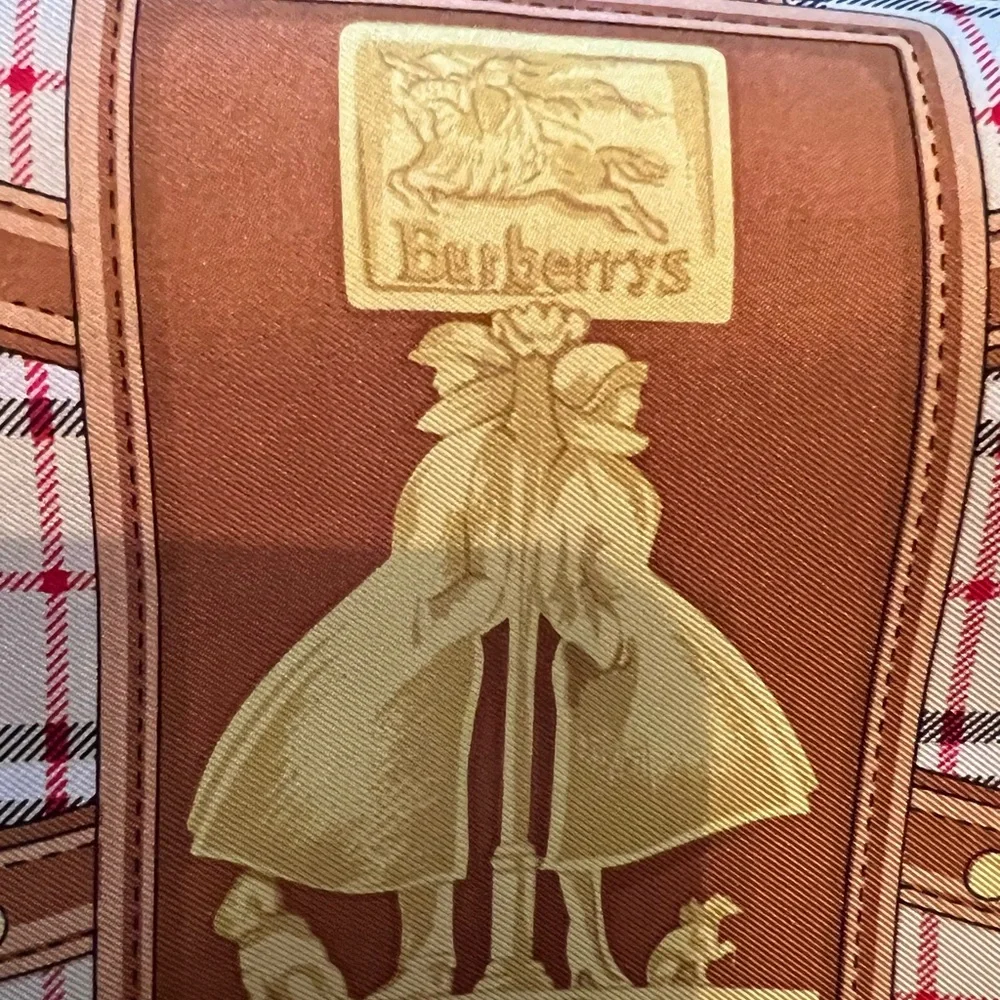 Vintage Burberry scarf silk like new rating 10/9.75